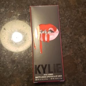 Kylie lip kit